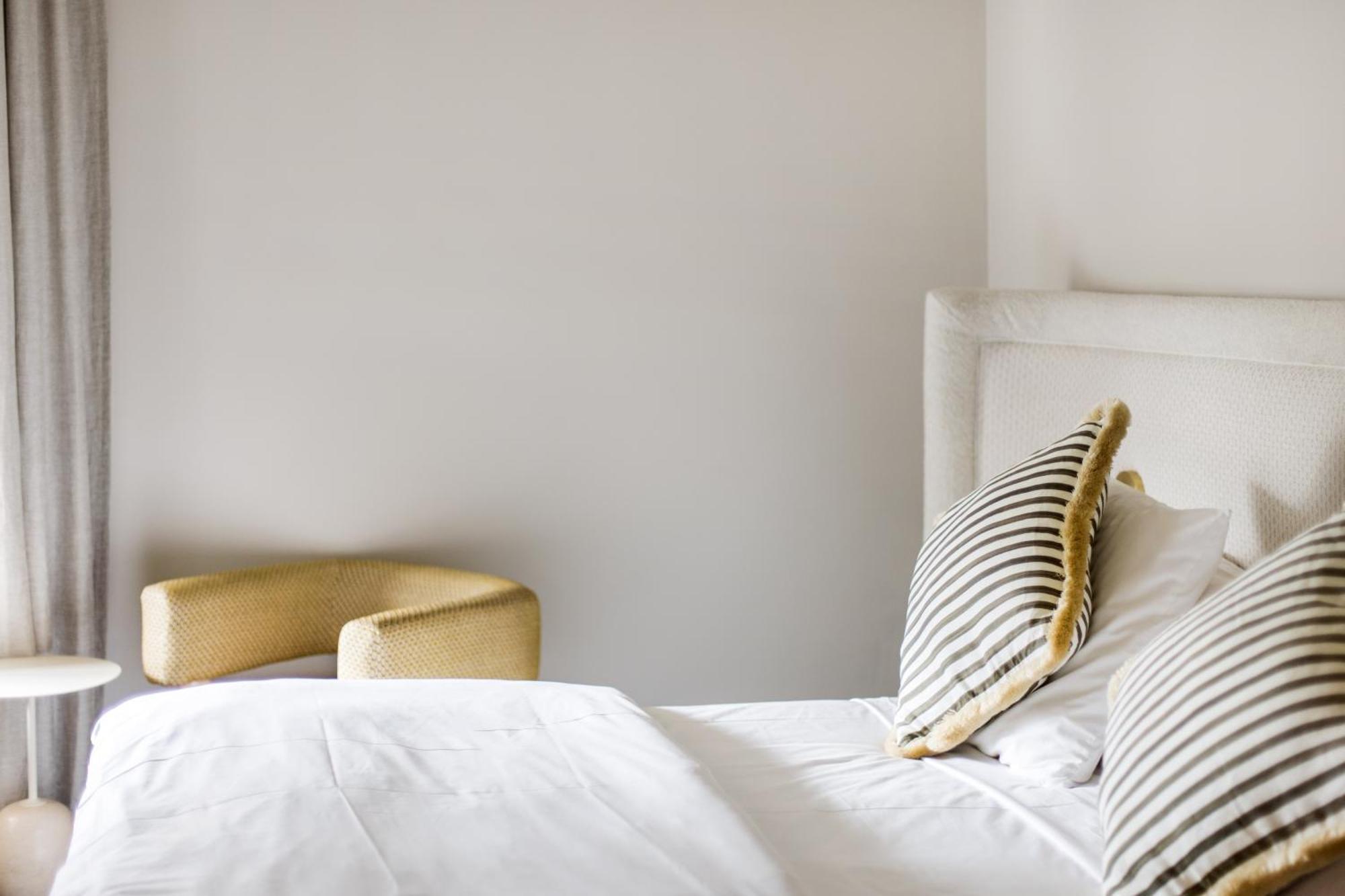 The Stirling Hotel Extérieur photo
